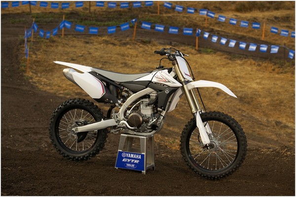 yamahaB3-10.jpg